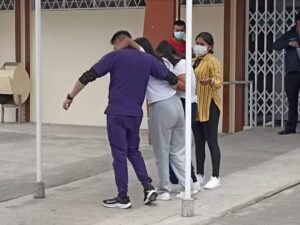 Investigan intoxicación de 47 estudiantes en Tulcán