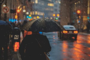 Recomendaciones para enfrentar la lluvia en Quito