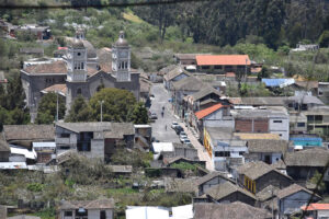 Las calles del centro de Pasa lucen vacías.