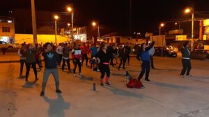 Clases de rumbaterapia se desarrollan en Huachi Grande