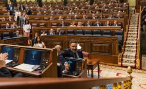 Polémica en el Congreso de España por uso del castellano y traducciones en las sesiones