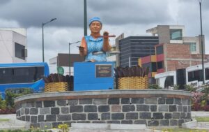 Monumento al chocolate ambateño es inaugurado en Huachi Chico