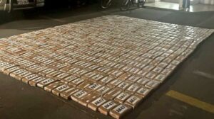 En una volqueta de Quito se encontró 500 kilos de cocaína