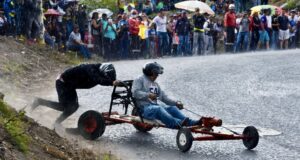 Competencia de coches de madera este domingo en Patate