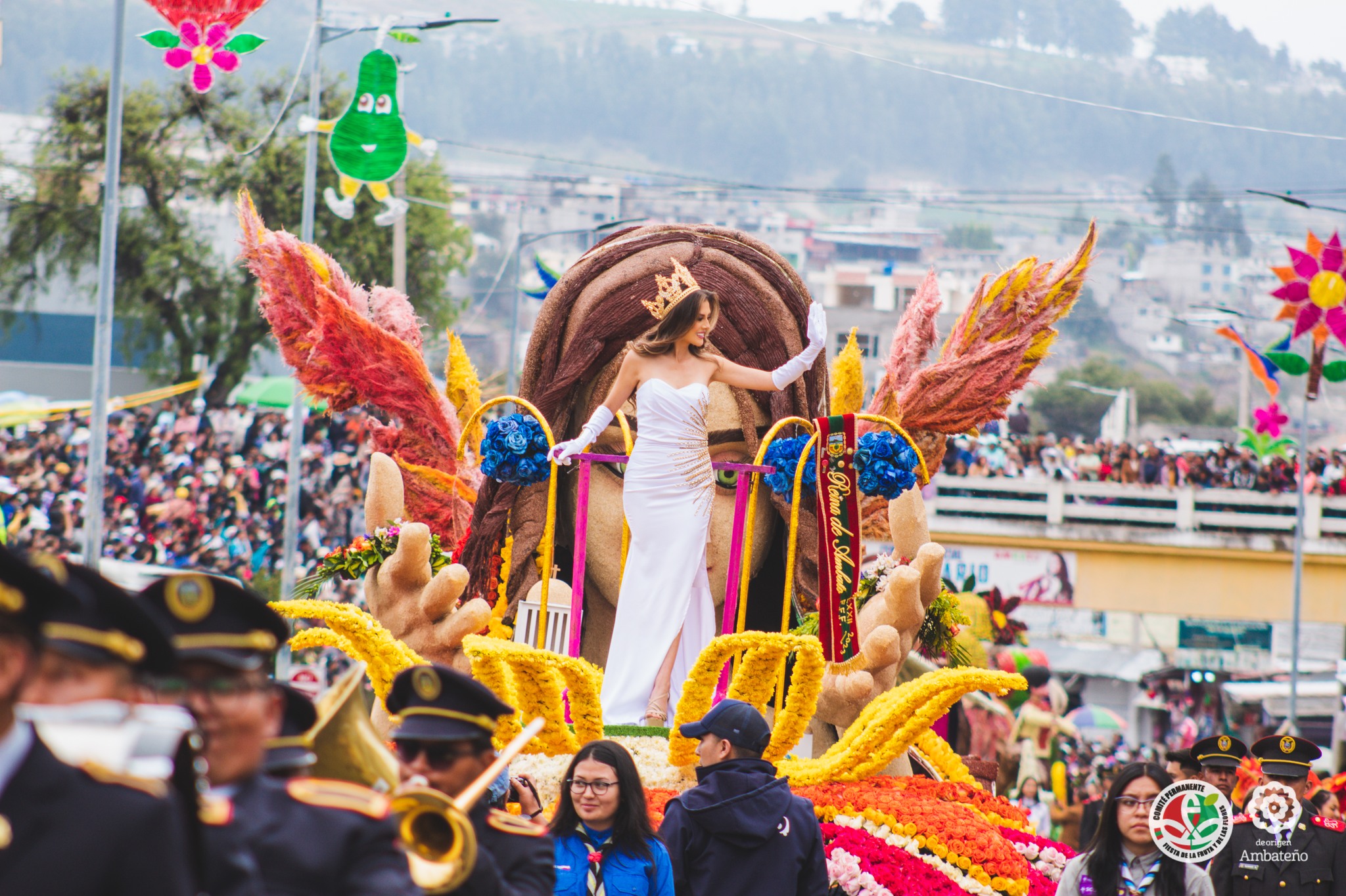 La nueva Reina de Ambato será elegida durante la Fiesta de la Fruta y de las Flores.