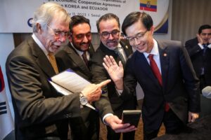 Firmado preacuerdo comercial entre Corea del Sur y Ecuador
