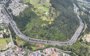 La nueva señalización en la Av. Simón Bolívar en Quito inicia el 30 de octubre