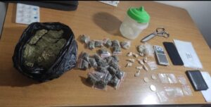 Hombre es descubierto con casi medio kilo de drogas en el sur de Ambato