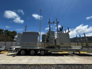 Subestación móvil reforzará el servicio eléctrico en Gualaquiza