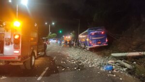 Siniestro de tránsito en el norte de Quito deja cuatro personas afectadas