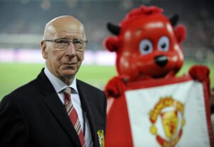 Muere a los 86 años Bobby Charlton, leyenda del fútbol inglés