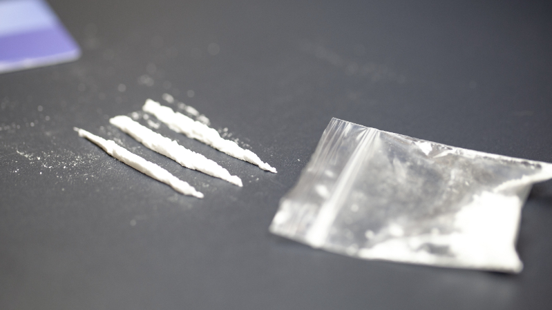 El detenido tenía 5.5 gramos de base de cocaína.