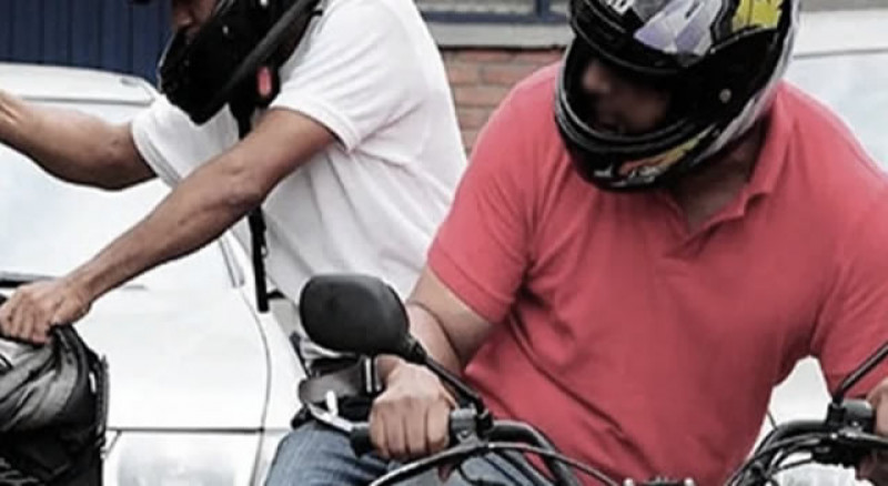 Los antisociales se trasladaban a bordo de motocicletas.