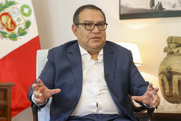 Autoridad. El presidente del Consejo de Ministros de Perú, Alberto Otárola.