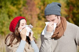 ¿Cómo cuidar a una persona que tiene un resfriado?