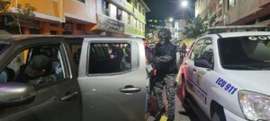 Policía captura a presuntos sicarios en Baños de Agua Santa