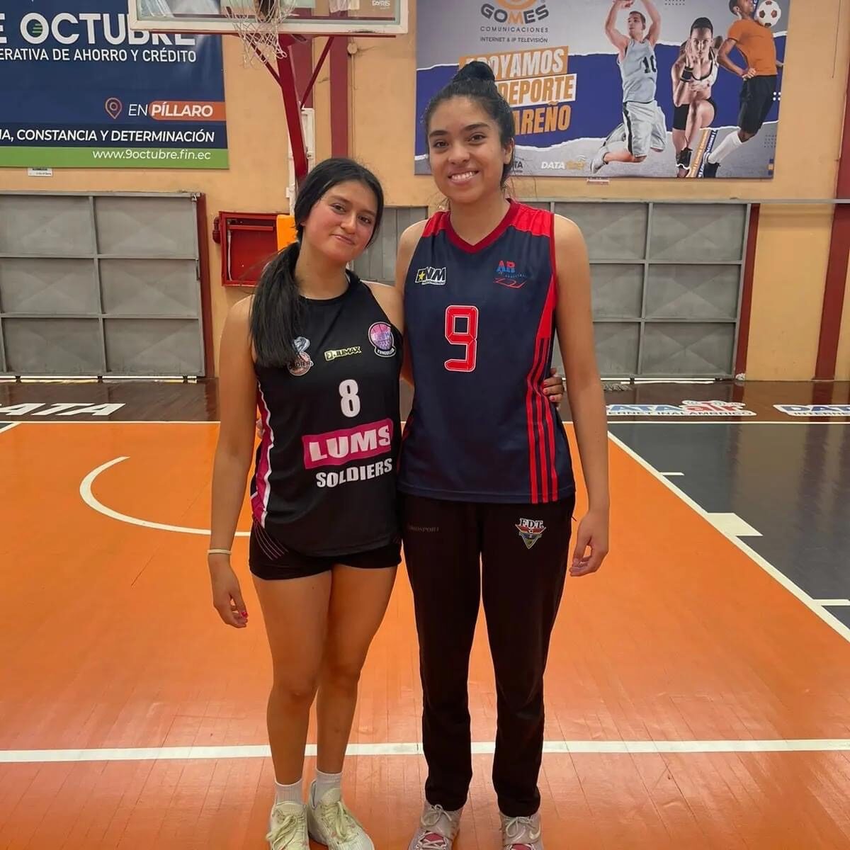 Las basquetbolistas ambateñas Karla Barreno y Daira Salazar son parte de la selección ecuatoriana que juega el Campeonato Sudamericana de Baloncesto U17 en Colombia.