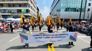67 unidades educativas participarán del Desfile por la Independencia de Ambato