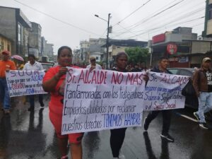 Obreros municipales de Quevedo protagonizan nueva protesta