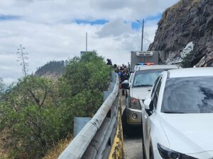 Cadáver de un joven es hallado en la vía a Píllaro