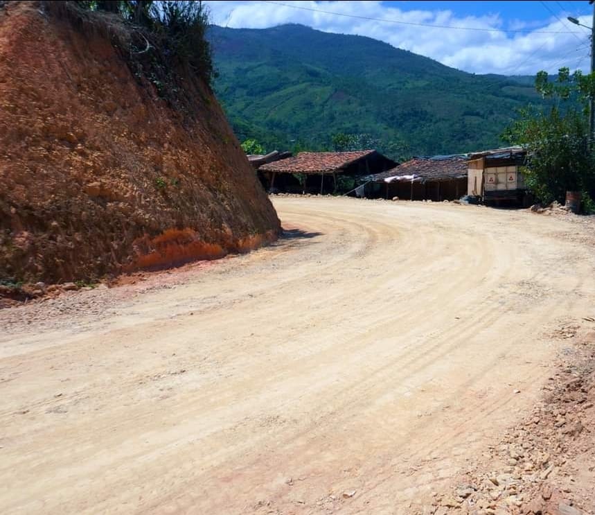 PREOCUPACIÓN. Limitante de recursos, retrasa la ejecución de obras y adquisición de maquinaria en Chaguarpamba.