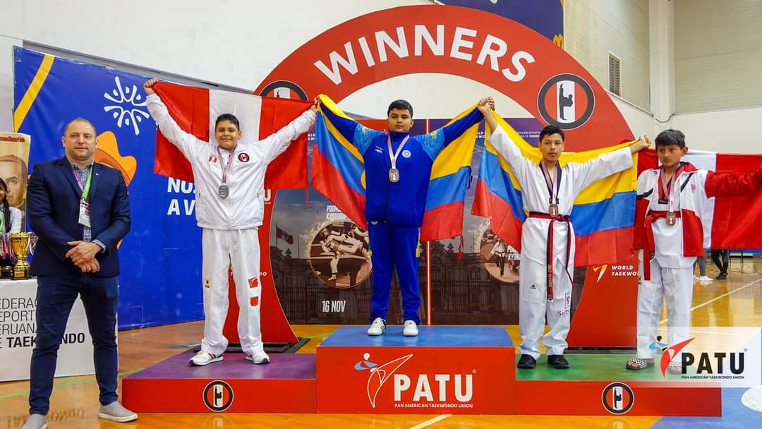 TRIUNFO. Rafael Agurto Guzmán, campeón panamericano de taekwondo, celebrando su victoria.