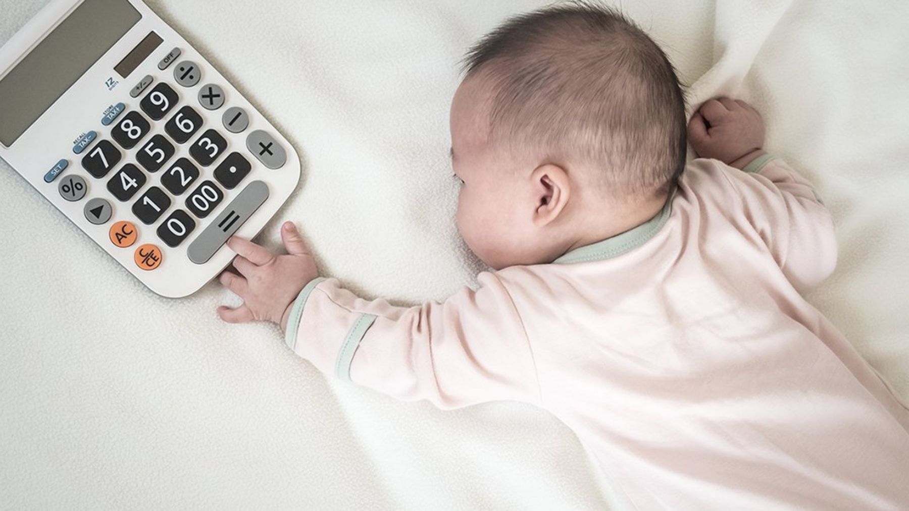 HECHO. Tener un hijo implica encontrar un balance entre el gasto y el ahorro.