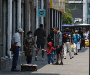 Cinco razones por las que el riesgo país afecta el empleo y la vida diaria de los ecuatorianos