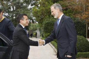 Daniel Noboa se reunió con el rey Felipe VI en su visita a Madrid