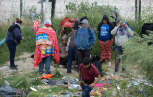 Frío de hasta 3 grados exacerba la crisis de migrantes en la frontera norte de México