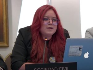 Periodista ecuatoriana en el exilio dice que los narcocriminales que quisieron matarla tienen protección del Estado