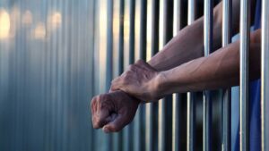 Siete años de prisión por apuñalar a su exconviviente en Ambato