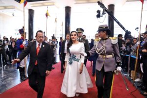 Vicepresidenta Abad anuncia una rueda de prensa para el martes 28 de noviembre