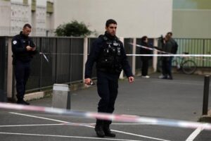 Francia mantendrá la máxima alerta antiterrorista para Año Nuevo