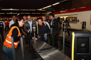 18 Mil Personas utilizaron el Metro de Quito hasta el mediodía