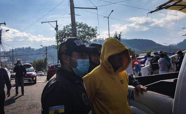 El exoficial de Policía y su esposa fueron sentenciados por el delito de violación en Ambato.