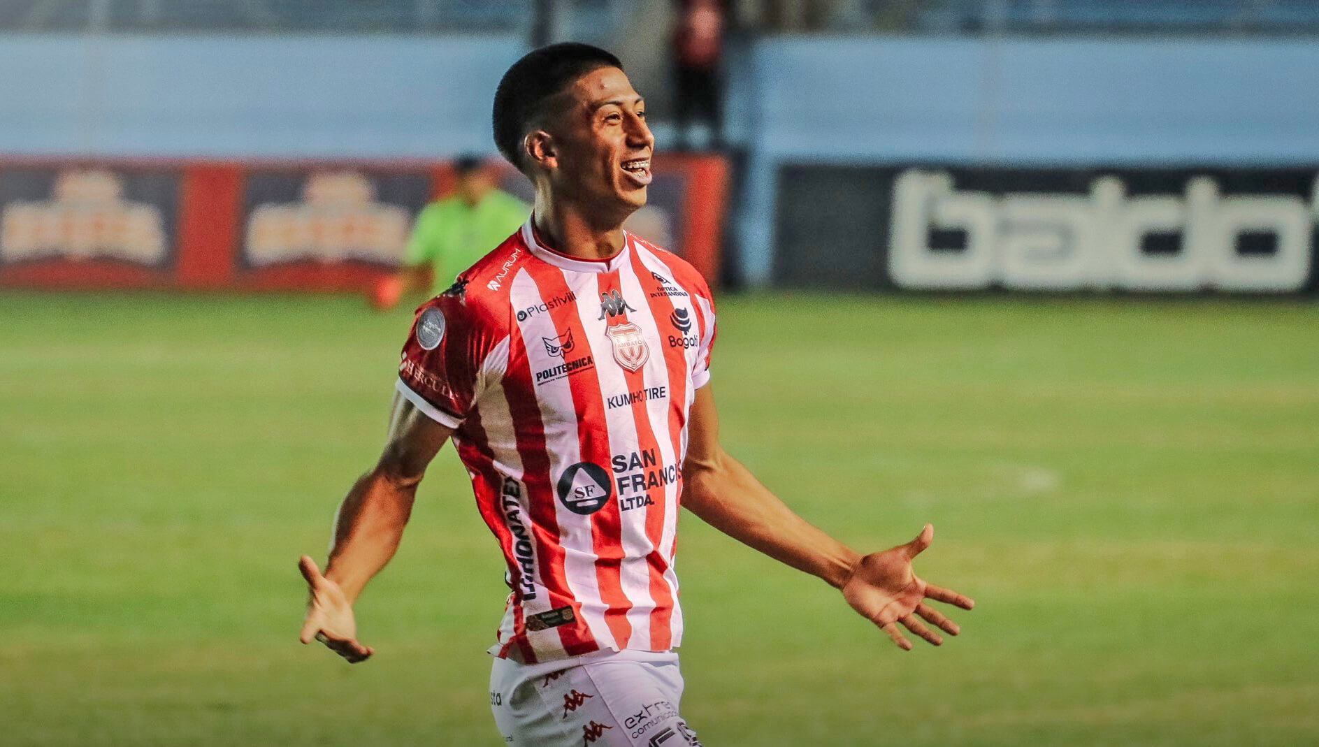 El futbolista ambateño Alex Mendoza marcó el segundo gol de Técnico Universitario para clasificar a la Copa Sudamericana.