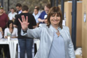 Bullrich recibe oficialmente de Milei el cargo de ministra de Seguridad