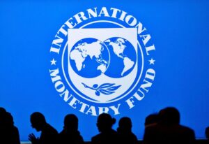 FMI sugiere a Ecuador profundizar reformas para bajar el déficit y el riesgo país