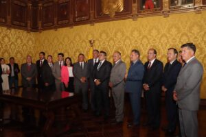 Santiago Vargas es posesionado como el nuevo gobernador de Tungurahua