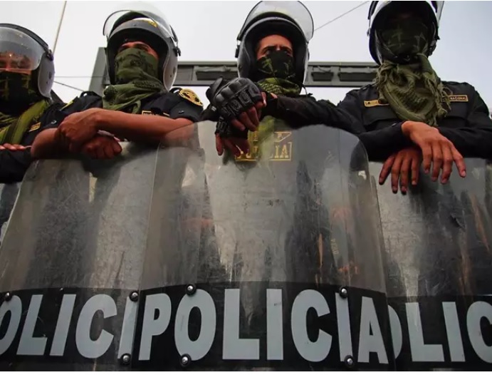 CRIMEN. Imagen de policías nacionales de Perú (Foto Europapress)