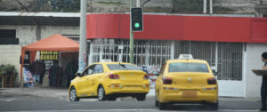 Taxistas a la espera de normativa para uso de taxímetro digital en Ambato