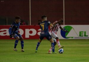 Técnico Universitario intentará llegar a la Sudamericana en la última fecha ante Delfín en Manta