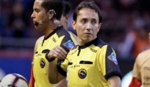 Dos árbitros ambateños estarán en la final de la LigaPro 2023