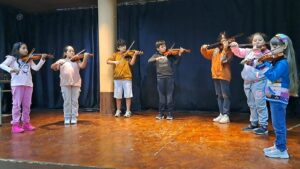 Recital navideño de violines se desarrollará en Ambato