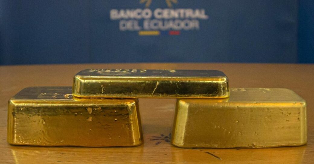 venta oro reservas Banco Central Ecuador economía