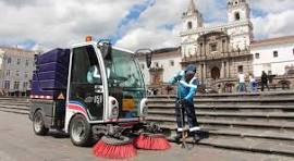 El Centro Histórico de Quito: entre afluencia de visitantes, ventas informales y basura