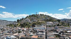 Quito: Clases presenciales y toque de queda con menos horas entre los pedidos del Alcalde a la Presidencia