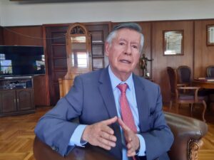 Fernando Sempértegui, a pocas semanas de dejar su cargo de rector de la Universidad Central