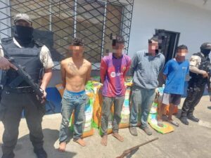 Operativos dejan detenidos en Quevedo y Valencia